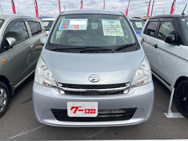 ムーヴ Ｘ　スマートキー　アイドリングストップ　電動格納ミラー　ＣＶＴ　盗難防止システム　ＡＢＳ　アルミホイール　衝突安全ボディ　エアコン　パワーステアリング　パワーウィンドウ　運転席エアバッグ　助手席エアバッグ（10枚目）