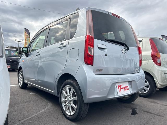 ムーヴ Ｘ　スマートキー　アイドリングストップ　電動格納ミラー　ＣＶＴ　盗難防止システム　ＡＢＳ　アルミホイール　衝突安全ボディ　エアコン　パワーステアリング　パワーウィンドウ　運転席エアバッグ　助手席エアバッグ（16枚目）