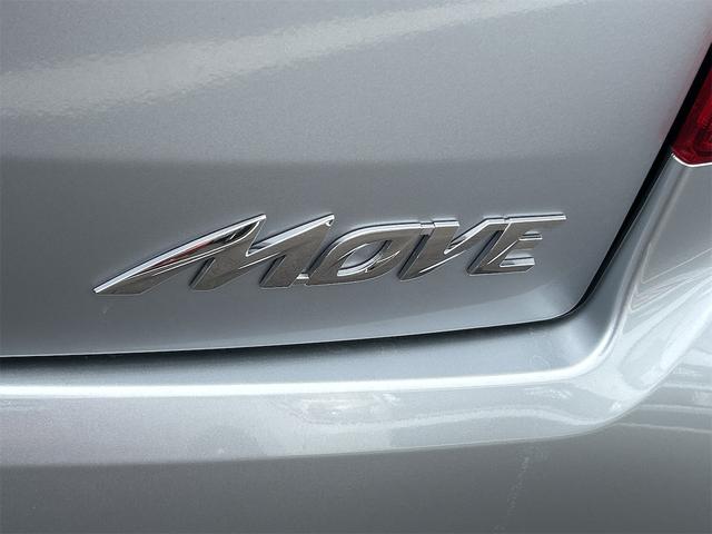 ムーヴ Ｘ　スマートキー　アイドリングストップ　電動格納ミラー　ＣＶＴ　盗難防止システム　ＡＢＳ　アルミホイール　衝突安全ボディ　エアコン　パワーステアリング　パワーウィンドウ　運転席エアバッグ　助手席エアバッグ（20枚目）