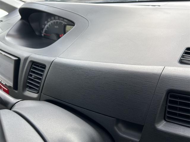 ムーヴ Ｘ　スマートキー　アイドリングストップ　電動格納ミラー　ＣＶＴ　盗難防止システム　ＡＢＳ　アルミホイール　衝突安全ボディ　エアコン　パワーステアリング　パワーウィンドウ　運転席エアバッグ　助手席エアバッグ（39枚目）