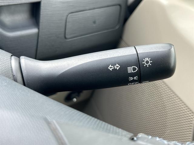 ムーヴ Ｘ　スマートキー　アイドリングストップ　電動格納ミラー　ＣＶＴ　盗難防止システム　ＡＢＳ　アルミホイール　衝突安全ボディ　エアコン　パワーステアリング　パワーウィンドウ　運転席エアバッグ　助手席エアバッグ（48枚目）