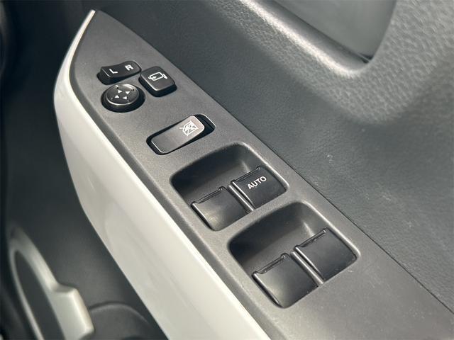 ハスラー Ｘ　４ＷＤ　ナビ　衝突被害軽減システム　オートライト　ＨＩＤ　スマートキー　アイドリングストップ　電動格納ミラー　シートヒーター　ベンチシート　ＣＶＴ　盗難防止システム　ＡＢＳ　ＥＳＣ　ＣＤ　ルーフレール（50枚目）