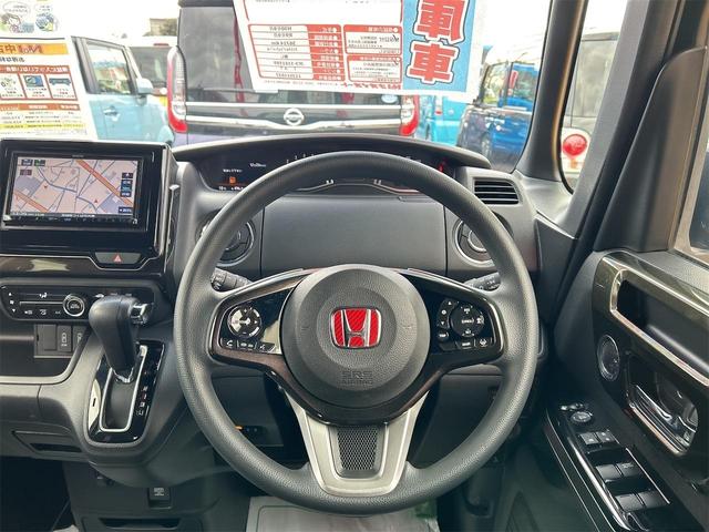 Ｎ－ＢＯＸカスタム Ｇ・Ｌホンダセンシング　ドライブレコーダー　ＥＴＣ　バックカメラ　両側スライド・片側電動　ナビ　ＴＶ　オートクルーズコントロール　レーンアシスト　衝突被害軽減システム　オートライト　ＬＥＤヘッドランプ　スマートキー（3枚目）
