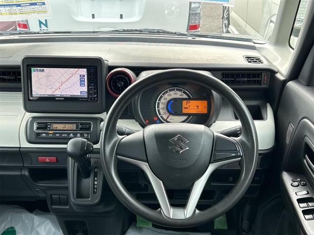 スペーシア ハイブリッドＧ　ドライブレコーダー　ナビ　ＴＶ　衝突被害軽減システム　オートライト　スマートキー　アイドリングストップ　電動格納ミラー　ベンチシート　ＣＶＴ　盗難防止システム　ＡＢＳ　ＥＳＣ　ＣＤ（3枚目）