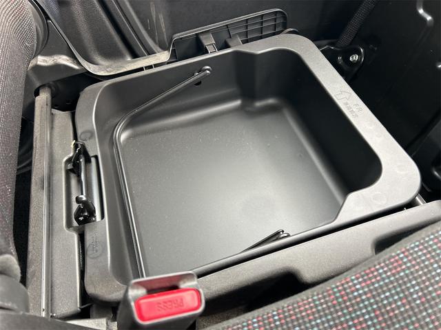 スペーシア ハイブリッドＧ　ドライブレコーダー　ナビ　ＴＶ　衝突被害軽減システム　オートライト　スマートキー　アイドリングストップ　電動格納ミラー　ベンチシート　ＣＶＴ　盗難防止システム　ＡＢＳ　ＥＳＣ　ＣＤ（8枚目）