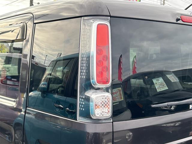 スペーシア ハイブリッドＧ　ドライブレコーダー　ナビ　ＴＶ　衝突被害軽減システム　オートライト　スマートキー　アイドリングストップ　電動格納ミラー　ベンチシート　ＣＶＴ　盗難防止システム　ＡＢＳ　ＥＳＣ　ＣＤ（17枚目）