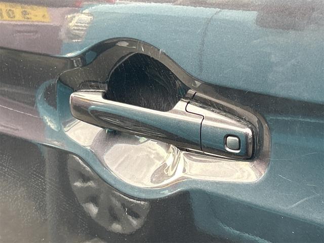 スペーシア ハイブリッドＧ　ドライブレコーダー　ナビ　ＴＶ　衝突被害軽減システム　オートライト　スマートキー　アイドリングストップ　電動格納ミラー　ベンチシート　ＣＶＴ　盗難防止システム　ＡＢＳ　ＥＳＣ　ＣＤ（25枚目）