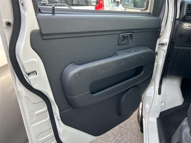 ハイゼットカーゴ ＤＸ　ＳＡＩＩＩ　ＡＴ　衝突被害軽減システム　ドライブレコーダー　ナビ　両側スライドドア　キーレスエントリー　アイドリングストップ　オートマチックハイビーム　ＥＳＣ　エアコン　パワーステアリング（32枚目）