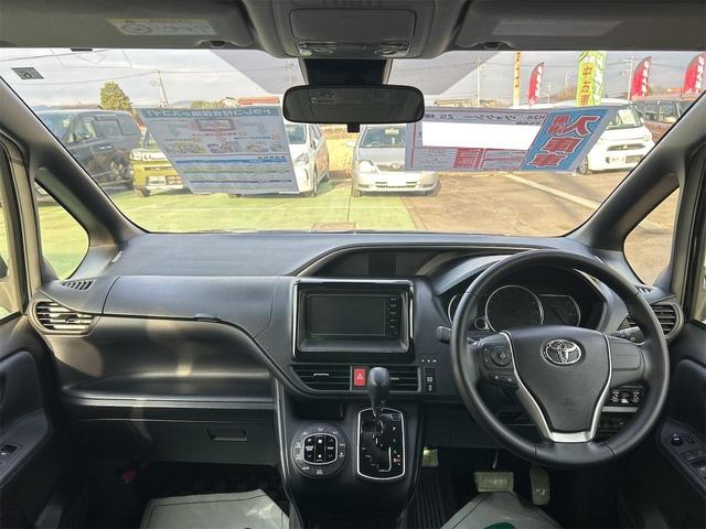 ヴォクシー ＺＳ　煌　ＥＴＣ　バックカメラ　レーンアシスト　衝突被害軽減システム　両側電動スライドドア　オートマチックハイビーム　オートライト　ＬＥＤヘッドランプ　スマートキー　アイドリングストップ　電動格納ミラー（2枚目）