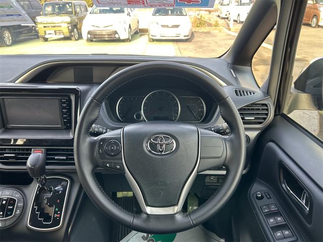 ヴォクシー ＺＳ　煌　ＥＴＣ　バックカメラ　レーンアシスト　衝突被害軽減システム　両側電動スライドドア　オートマチックハイビーム　オートライト　ＬＥＤヘッドランプ　スマートキー　アイドリングストップ　電動格納ミラー（3枚目）