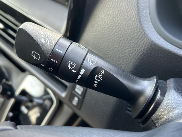ヴォクシー ＺＳ　煌　ＥＴＣ　バックカメラ　レーンアシスト　衝突被害軽減システム　両側電動スライドドア　オートマチックハイビーム　オートライト　ＬＥＤヘッドランプ　スマートキー　アイドリングストップ　電動格納ミラー（40枚目）