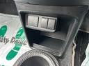 ベースグレード　オートライト　ＨＩＤ　スマートキー　アイドリングストップ　電動格納ミラー　ＭＴ　盗難防止システム　ＡＢＳ　ＥＳＣ　ＣＤ　ＵＳＢ　ミュージックプレイヤー接続可　アルミホイール　衝突安全ボディ　エアコン（39枚目）