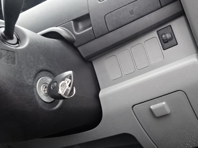 L 純正アルミホイール キーレスエントリー ETC車載器 プライバシーガラス 純正ナビゲーション 電動格納式ドアミラー パワーウィンドウ(17枚目)