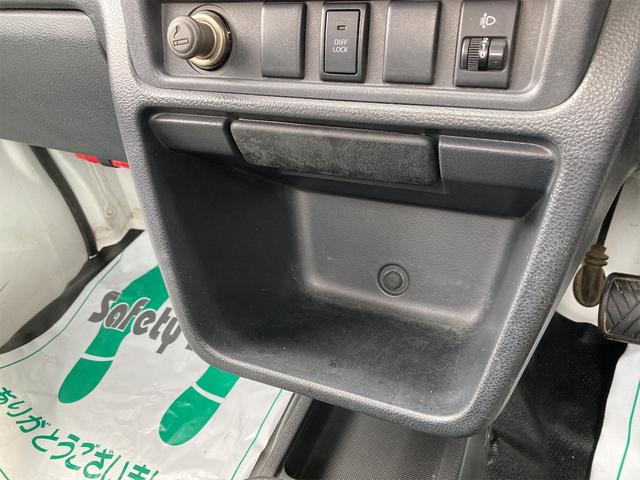 ＫＣ　４ＷＤ　軽トラック　ＭＴ　エアコン　パワーステアリング　運転席エアバッグ(38枚目)
