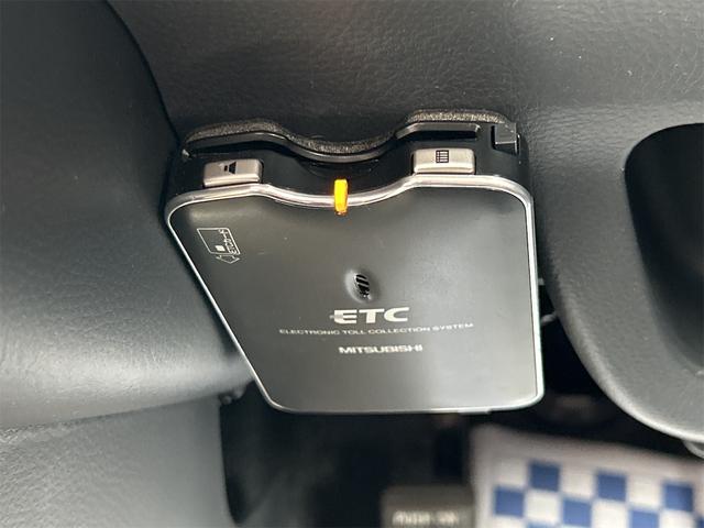 モコ Ｘ　ＥＴＣ　ナビ　ＴＶ　スマートキー　電動格納ミラー　ベンチシート　ＣＶＴ　盗難防止システム　ＡＢＳ　ＣＤ　ＵＳＢ　衝突安全ボディ　エアコン　パワーステアリング　パワーウィンドウ（9枚目）