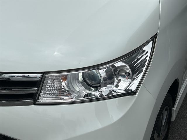 ルークス ハイウェイスターリミテッド　バックカメラ　両側スライド・片側電動　ナビ　ＴＶ　オートライト　ＨＩＤ　スマートキー　電動格納ミラー　ベンチシート　ＣＶＴ　盗難防止システム　ＡＢＳ　ＣＤ　ＤＶＤ再生　ＵＳＢ　Ｂｌｕｅｔｏｏｔｈ（26枚目）