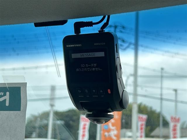 Ｎ－ＢＯＸカスタム Ｇ　ＳＳパッケージ　ドライブレコーダー　ＥＴＣ　バックカメラ　両側電動スライドドア　ナビ　ＴＶ　オートライト　ＨＩＤ　スマートキー　アイドリングストップ　電動格納ミラー　シートヒーター　ベンチシート　ＣＶＴ（4枚目）