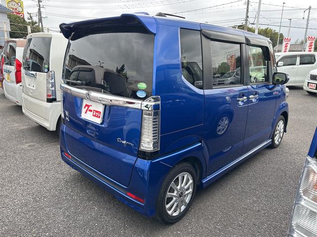 Ｎ－ＢＯＸカスタム Ｇ　ＳＳパッケージ　ドライブレコーダー　ＥＴＣ　バックカメラ　両側電動スライドドア　ナビ　ＴＶ　オートライト　ＨＩＤ　スマートキー　アイドリングストップ　電動格納ミラー　シートヒーター　ベンチシート　ＣＶＴ（16枚目）