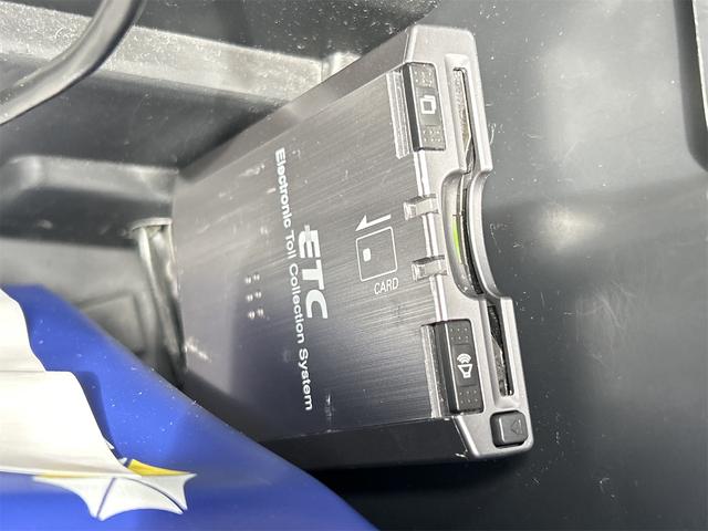 タント カスタムＲＳ　ＥＴＣ　バックカメラ　電動スライドドア　ナビ　ＴＶ　ＨＩＤ　スマートキー　電動格納ミラー　ベンチシート　ＣＶＴ　盗難防止システム　ＡＢＳ　ＣＤ　ＤＶＤ再生　ＵＳＢ　Ｂｌｕｅｔｏｏｔｈ　アルミホイール（4枚目）