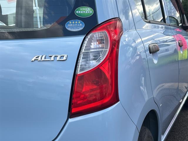 アルト F キーレスエントリー 電動格納ミラー AT 盗難防止システム CD 衝突安全ボディ エアコン パワーステアリング パワーウィンドウ 運転席エアバッグ 助手席エアバッグ(23枚目)