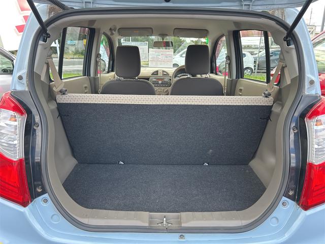 アルト F キーレスエントリー 電動格納ミラー AT 盗難防止システム CD 衝突安全ボディ エアコン パワーステアリング パワーウィンドウ 運転席エアバッグ 助手席エアバッグ(25枚目)