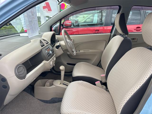 アルト F キーレスエントリー 電動格納ミラー AT 盗難防止システム CD 衝突安全ボディ エアコン パワーステアリング パワーウィンドウ 運転席エアバッグ 助手席エアバッグ(31枚目)