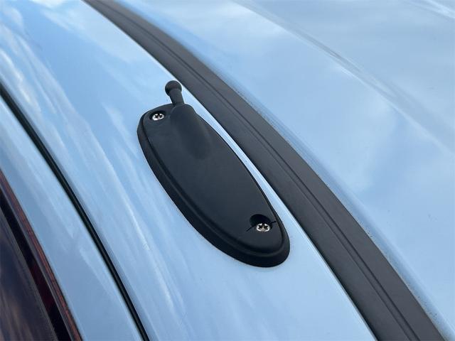 アルト F キーレスエントリー 電動格納ミラー AT 盗難防止システム CD 衝突安全ボディ エアコン パワーステアリング パワーウィンドウ 運転席エアバッグ 助手席エアバッグ(35枚目)