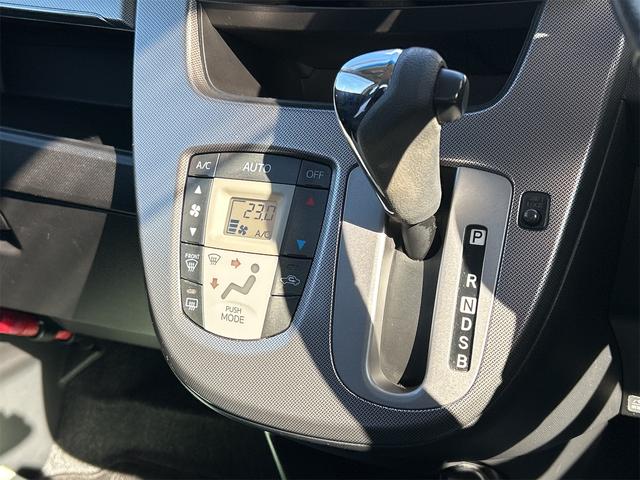 ムーヴ カスタム　ＲＳ　ドライブレコーダー　ＥＴＣ　バックカメラ　ナビ　ＴＶ　オートライト　スマートキー　アイドリングストップ　電動格納ミラー　ベンチシート　ＣＶＴ　盗難防止システム　ＡＢＳ　ＣＤ　Ｂｌｕｅｔｏｏｔｈ（8枚目）