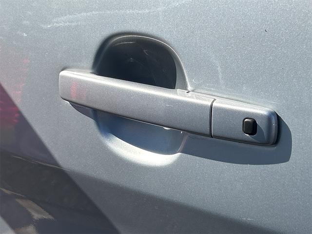 デイズ ハイウェイスター　Ｘ　全周囲カメラ　ＨＩＤ　スマートキー　アイドリングストップ　電動格納ミラー　ベンチシート　ＣＶＴ　盗難防止システム　ＡＢＳ　ミュージックプレイヤー接続可　アルミホイール　衝突安全ボディ　エアコン（35枚目）