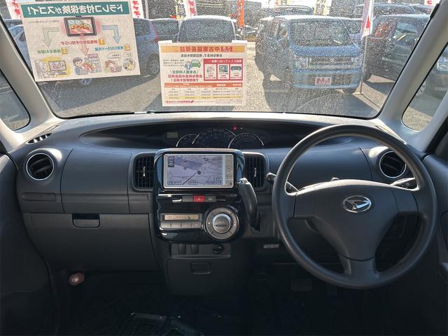 タント カスタムＬ　ＥＴＣ　スライドドア　ナビ　ＴＶ　ＨＩＤ　スマートキー　電動格納ミラー　ベンチシート　ＣＶＴ　盗難防止システム　ＡＢＳ　ＣＤ　ミュージックプレイヤー接続可　アルミホイール　衝突安全ボディ　エアコン（2枚目）