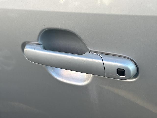 ＡＺワゴン ＸＳスペシャル　スマートキー　電動格納ミラー　ベンチシート　ＣＶＴ　盗難防止システム　ＡＢＳ　ＣＤ　アルミホイール　衝突安全ボディ　エアコン　パワーステアリング　パワーウィンドウ（28枚目）