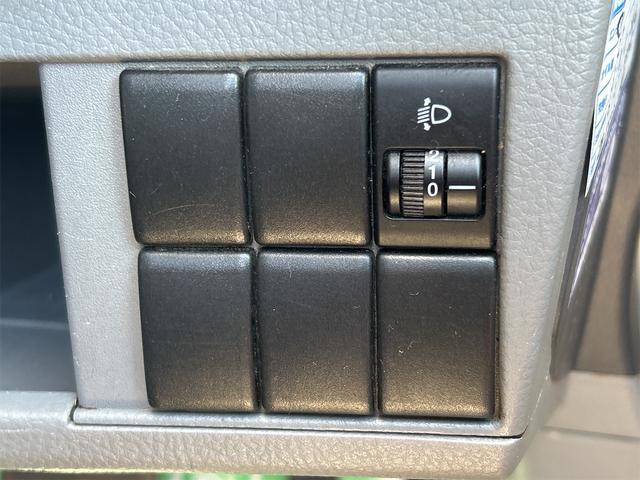 ＡＺワゴン ＸＳスペシャル　スマートキー　電動格納ミラー　ベンチシート　ＣＶＴ　盗難防止システム　ＡＢＳ　ＣＤ　アルミホイール　衝突安全ボディ　エアコン　パワーステアリング　パワーウィンドウ（41枚目）