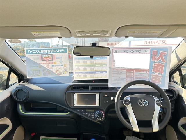 アクア Ｓ　バックカメラ　オートライト　スマートキー　電動格納ミラー　ＣＶＴ　衝突安全ボディ　ＡＢＳ　ＥＳＣ　エアコン　パワーステアリング　パワーウィンドウ（2枚目）