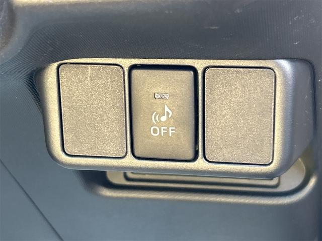 アクア Ｓ　バックカメラ　オートライト　スマートキー　電動格納ミラー　ＣＶＴ　衝突安全ボディ　ＡＢＳ　ＥＳＣ　エアコン　パワーステアリング　パワーウィンドウ（6枚目）