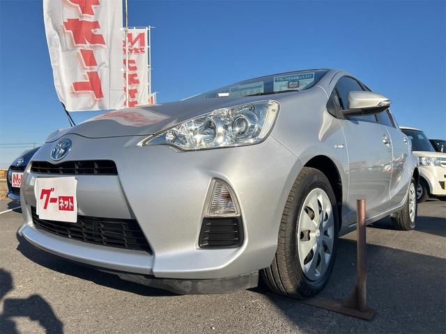 アクア Ｓ　バックカメラ　オートライト　スマートキー　電動格納ミラー　ＣＶＴ　衝突安全ボディ　ＡＢＳ　ＥＳＣ　エアコン　パワーステアリング　パワーウィンドウ（12枚目）