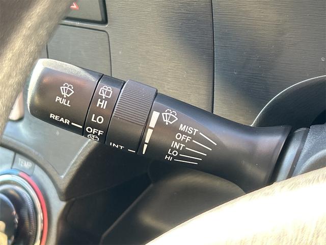 アクア Ｓ　バックカメラ　オートライト　スマートキー　電動格納ミラー　ＣＶＴ　衝突安全ボディ　ＡＢＳ　ＥＳＣ　エアコン　パワーステアリング　パワーウィンドウ（45枚目）