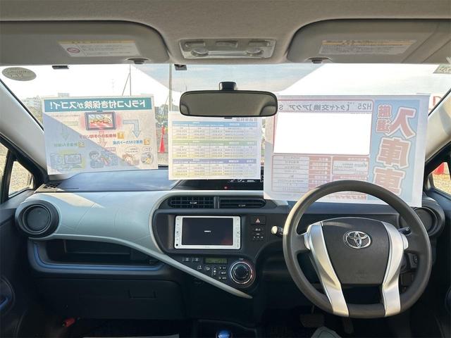 アクア Ｓ　ＥＴＣ　キーレスエントリー　電動格納ミラー　シートヒーター　ＣＶＴ　衝突安全ボディ　ＡＢＳ　ＥＳＣ　エアコン　パワーステアリング　パワーウィンドウ（2枚目）