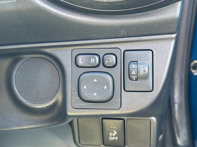 アクア Ｓ　ＥＴＣ　キーレスエントリー　電動格納ミラー　シートヒーター　ＣＶＴ　衝突安全ボディ　ＡＢＳ　ＥＳＣ　エアコン　パワーステアリング　パワーウィンドウ（9枚目）