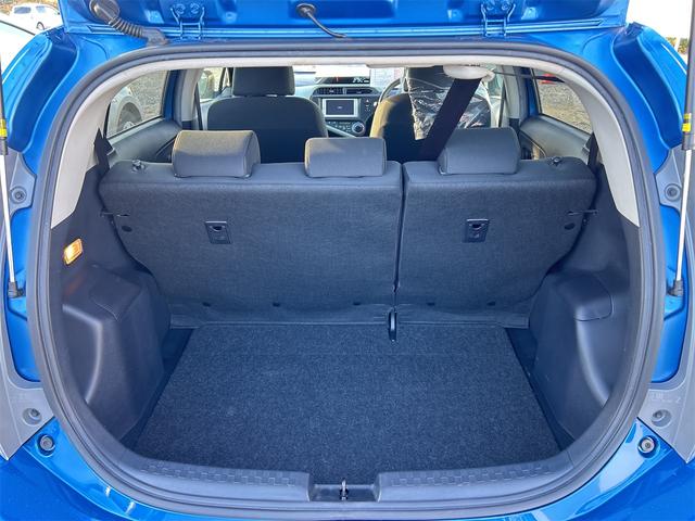 アクア Ｓ　ＥＴＣ　キーレスエントリー　電動格納ミラー　シートヒーター　ＣＶＴ　衝突安全ボディ　ＡＢＳ　ＥＳＣ　エアコン　パワーステアリング　パワーウィンドウ（19枚目）