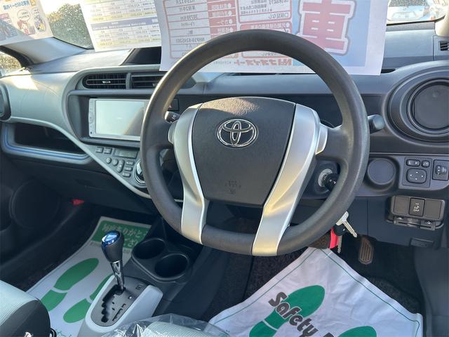 アクア Ｓ　ＥＴＣ　キーレスエントリー　電動格納ミラー　シートヒーター　ＣＶＴ　衝突安全ボディ　ＡＢＳ　ＥＳＣ　エアコン　パワーステアリング　パワーウィンドウ（38枚目）