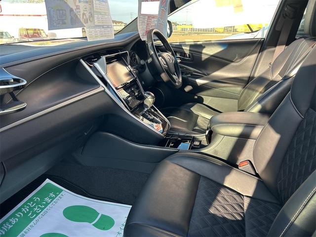 ハリアー エレガンス　ＥＴＣ　バックカメラ　パワーシート　エアロ　ＴＶ　オートライト　アルミホイール　スマートキー　アイドリングストップ　電動格納ミラー　ＣＶＴ　盗難防止システム　衝突安全ボディ　ＣＤ　Ｂｌｕｅｔｏｏｔｈ（31枚目）