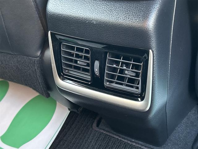 ハリアー エレガンス　ＥＴＣ　バックカメラ　パワーシート　エアロ　ＴＶ　オートライト　アルミホイール　スマートキー　アイドリングストップ　電動格納ミラー　ＣＶＴ　盗難防止システム　衝突安全ボディ　ＣＤ　Ｂｌｕｅｔｏｏｔｈ（50枚目）