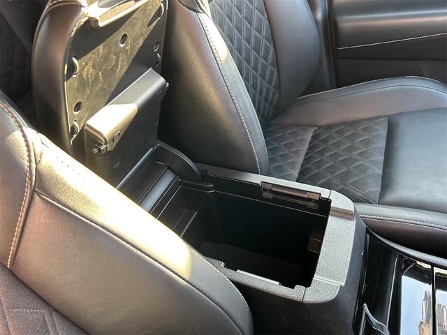 ハリアー エレガンス　ＥＴＣ　バックカメラ　パワーシート　エアロ　ＴＶ　オートライト　アルミホイール　スマートキー　アイドリングストップ　電動格納ミラー　ＣＶＴ　盗難防止システム　衝突安全ボディ　ＣＤ　Ｂｌｕｅｔｏｏｔｈ（51枚目）