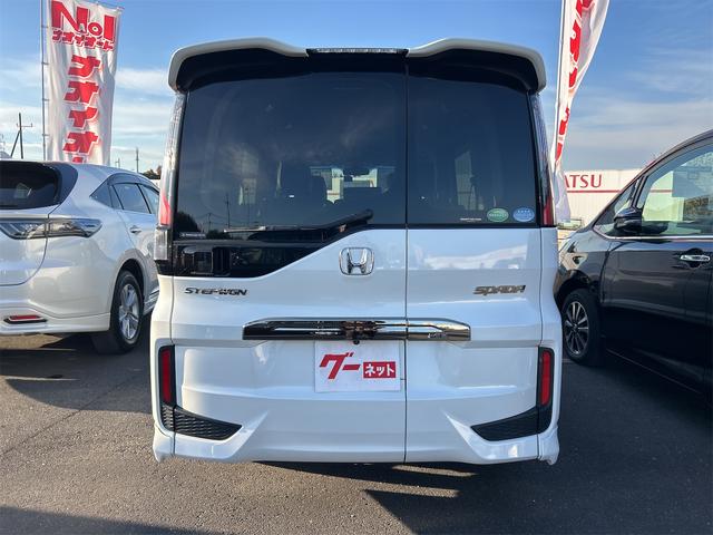 ステップワゴンスパーダ スパーダ・クールスピリット　ドライブレコーダー　ＥＴＣ　全周囲カメラ　ナビ　ＴＶ　オートクルーズコントロール　レーンアシスト　衝突被害軽減システム　両側電動スライドドア　オートライト　スマートキー　アイドリングストップ（15枚目）