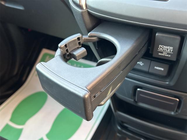 ステップワゴンスパーダ スパーダ・クールスピリット　ドライブレコーダー　ＥＴＣ　全周囲カメラ　ナビ　ＴＶ　オートクルーズコントロール　レーンアシスト　衝突被害軽減システム　両側電動スライドドア　オートライト　スマートキー　アイドリングストップ（47枚目）