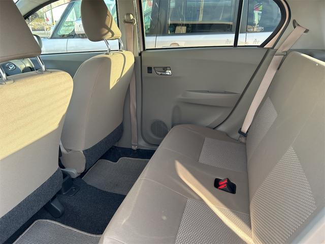 ミライース X キーレスエントリー アイドリングストップ 電動格納ミラー CVT 盗難防止システム ABS CD ミュージックプレイヤー接続可 衝突安全ボディ エアコン パワーステアリング パワーウィンドウ(27枚目)