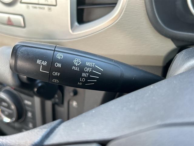 ワゴンR FX キーレスエントリー アイドリングストップ 電動格納ミラー ベンチシート CVT 盗難防止システム ABS CD ミュージックプレイヤー接続可 衝突安全ボディ エアコン パワーステアリング(7枚目)