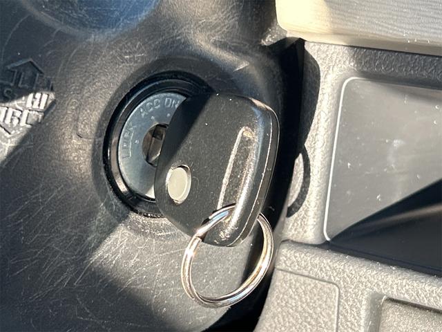 ワゴンR FX キーレスエントリー アイドリングストップ 電動格納ミラー ベンチシート CVT 盗難防止システム ABS CD ミュージックプレイヤー接続可 衝突安全ボディ エアコン パワーステアリング(10枚目)