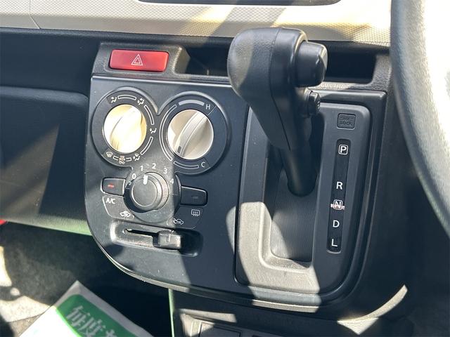 アルト Ｌ　キーレスエントリー　アイドリングストップ　シートヒーター　ＣＶＴ　盗難防止システム　ＡＢＳ　ＥＳＣ　ＣＤ　ミュージックプレイヤー接続可　衝突安全ボディ　エアコン　パワーステアリング　パワーウィンドウ（6枚目）