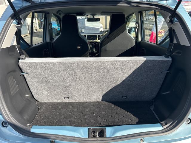 アルト Ｌ　キーレスエントリー　アイドリングストップ　シートヒーター　ＣＶＴ　盗難防止システム　ＡＢＳ　ＥＳＣ　ＣＤ　ミュージックプレイヤー接続可　衝突安全ボディ　エアコン　パワーステアリング　パワーウィンドウ（22枚目）